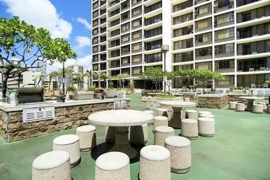 Sky-High Oceanview Escape At Waikiki Banyan With Free Parking Lejlighed Honolulu USA