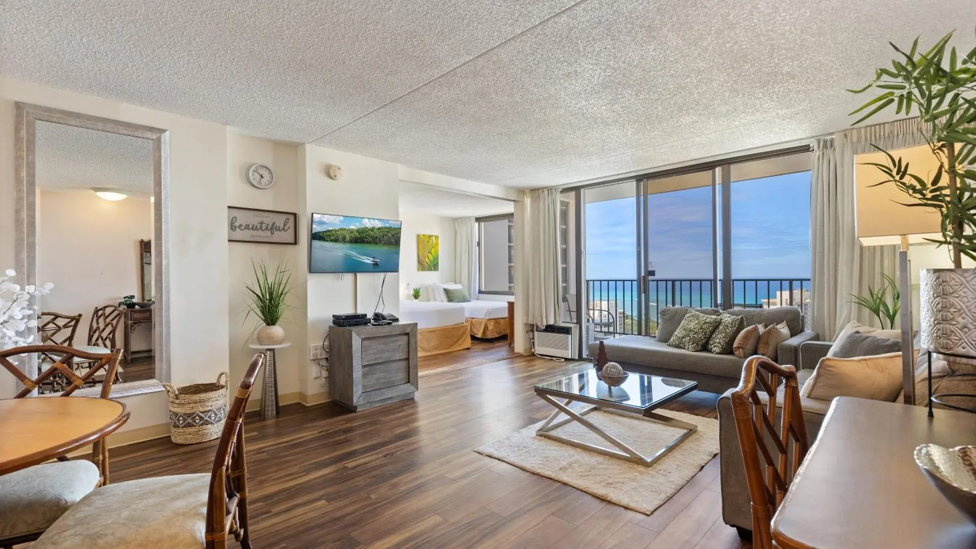 Sky-High Oceanview Escape At Waikiki Banyan With Free Parking Lejlighed Honolulu